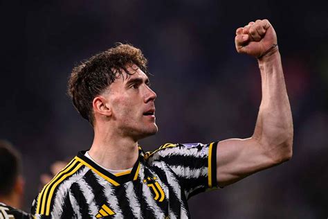 Juventus Vlahovic Esce Allo Scoperto Il Serbo Svela Il Futuro