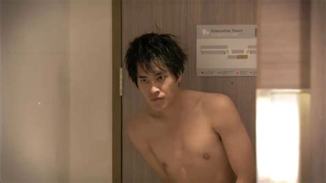 Naked Famous Dude Spied In Shower Locked Thisvid