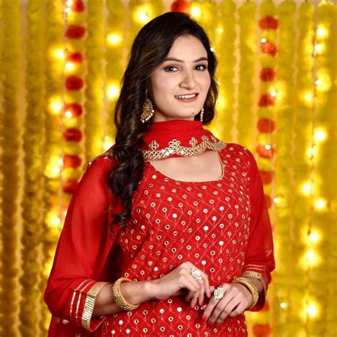 Beautiful Karwa Chauth Outfit Ideas For Women To Try