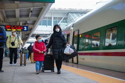 元旦期间铁路成都车站累计发送旅客7792万人次 极目新闻