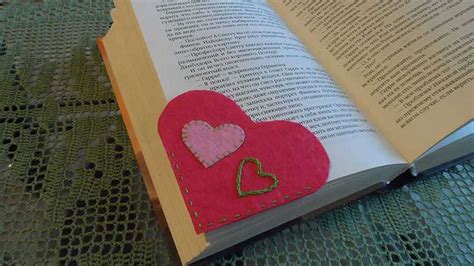 How To Make A Simple Heart Bookmark Diy Crafts Tutorial