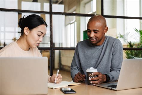 Les Enjeux Et Défis De La Protection Des Données Personnelles Dans L