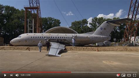 本物の飛行機を使った墜落試験の結果「厳しいが乗客の生存は可能」との判定｜infoseekニュース