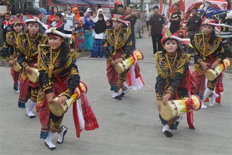 Foto Reog Kendang Tercipta Dari Gemblak Yang Mencari Jati Diri