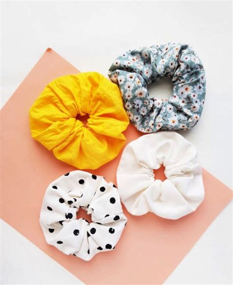 How To Make A Scrunchie Step By Step Instructions Blitsy