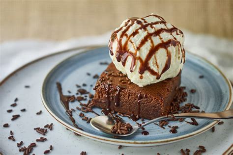 Brownie Con Helado Alfredos Bistro