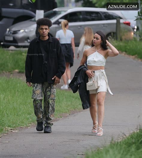 VANESSA BAUER Nude AZNude