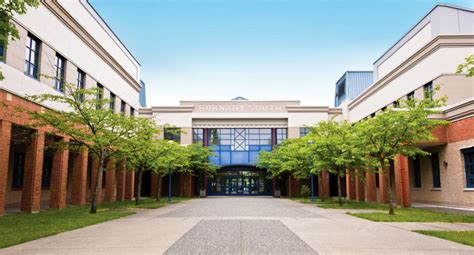 เรียนต่อมัธยม Burnaby South Secondary ประเทศแคนาดา ปรึกษาแนะแนวฟรี