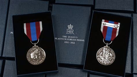 Platinum Jubilee Medal Design Revealed Ahead Of Queen S 70 Year Reign Celebrations Uk News