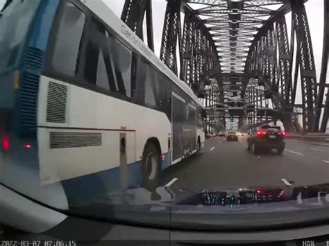 Dashcam Video Shows Sydney Harbour Bridge Crash Car Fire Daily Telegraph