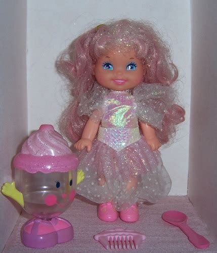 Cherry Merry Muffin Doll 1990