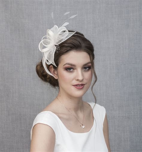 White Wedding Fascinator With Feathers Etsy Wedding Fascinators