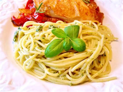 Pesto Genovese Mit Spaghetti Rezept Mit Bild Kochbar De