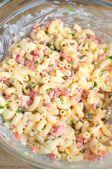 Amerykańska sałatka makaronowa macaroni salad