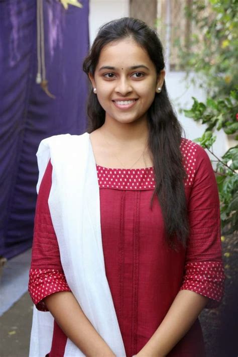 Sri Divya Stills At Bangalore Days Tamil Remake Movie Pooja Cinehub