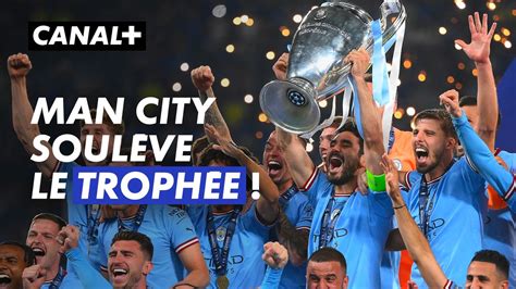 Manchester City soulève le trophée en streaming direct et replay sur