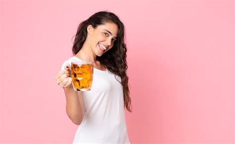 Premium Photo Pretty Young Woman Holding A Beer Pint