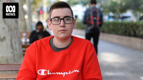 Teen Urges Others Not To Try Vaping Ahead Of Federal Government