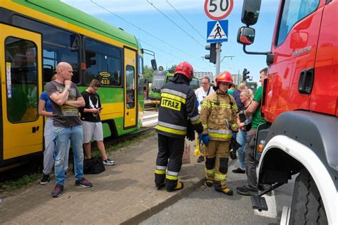 Zderzenie dwóch tramwajów na skrzyżowaniu Hetmańskiej z Kolejową 14