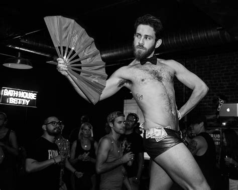 Gay Fun In Dallas Gay Bars Gay Bathhouse Practicedase