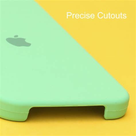 Light Green Original Silicone Case For Apple Iphone 14 The Hatke