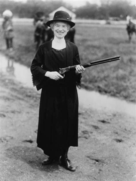 The Amazing Life Of Annie Oakley 15 Photos Old Photo Archive