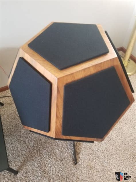 Design Acoustics D 12 Dodecahedron Omni Directional Loudspeakers