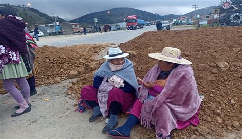 Bloqueo en Colomi Empresarios cochabambinos reportan pérdidas por Bs