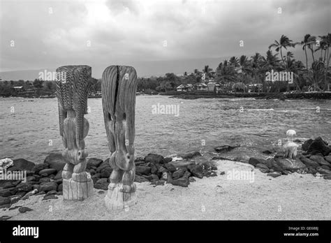 Tiki God Hi Res Stock Photography And Images Alamy