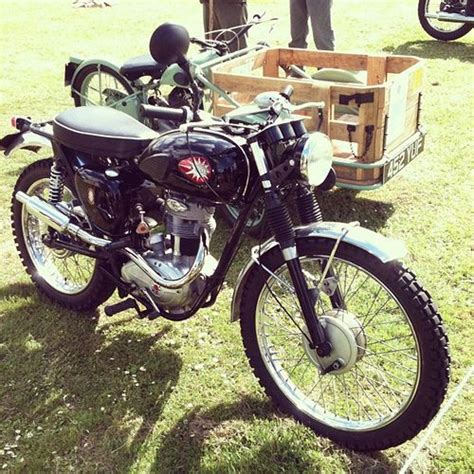 BSA C15 scrambler | Vintage bikes, Bsa motorcycle, Push bikes