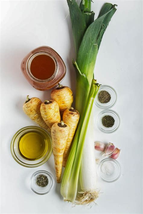 Creamy Parsnip Soup - I Heart Vegetables