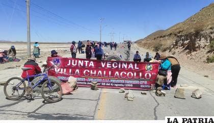 Vecinos De Villa Challacollo Levantan Bloqueo En La Carretera Oruro