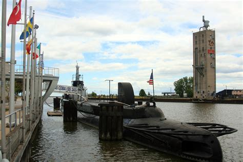 USS Cobia - Wisconsin Maritime Museum | The submarine USS Co… | Flickr