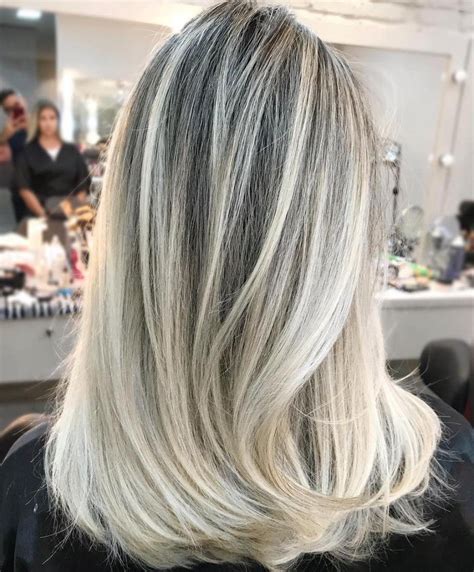 50 Pretty Ideas of Silver Highlights to Try ASAP - Hair Adviser