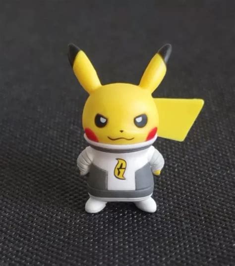 Pikachu Team Galactic Pokemon Center Grunt Figure Collection Du Japon F