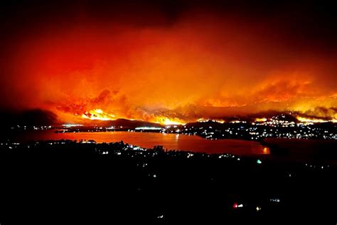 Parts Of Osoyoos B C Under Evacuation Order As Wildfire Crosses U S