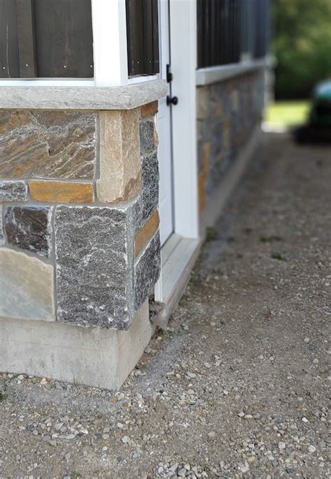 Jake & Cheryl's Custom Blend - Thin Stone Veneer - Corners – Natural ...