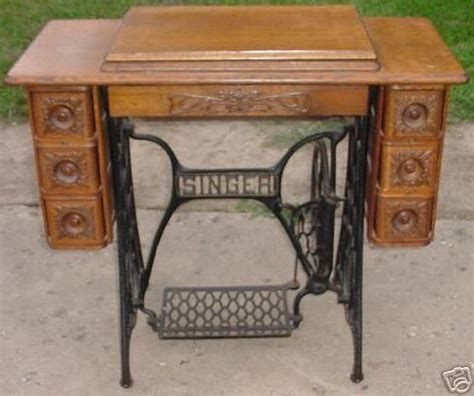 Singer Treadle Sewing Machine TIGER OAK Cabinet RED EYE | #28127470