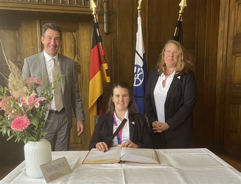 Rathaus Empfang für Goldmedaillen Gewinnerin Sophie Kistenbrügger