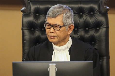 Ktemoc Konsiders Src Review Dissenting Judge Backs Najib