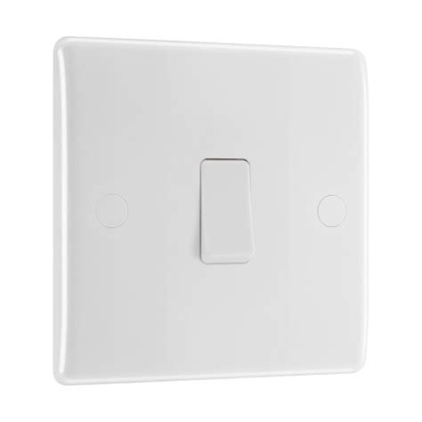 1 Gang 20a Double Pole Switch In Moulded White With Round Edges