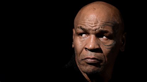 Mike Tyson dice que evitó el SIDA a pesar de haber mantenido relaciones