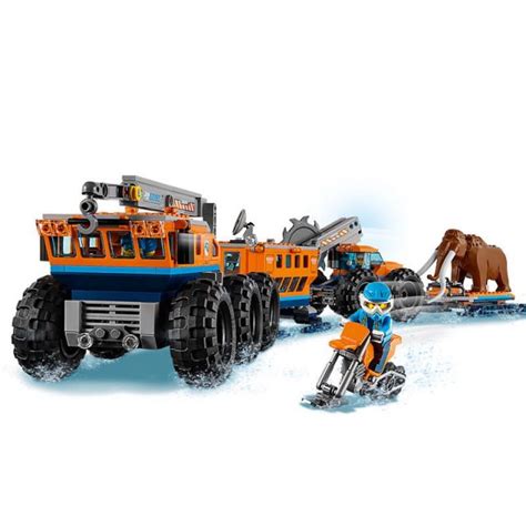 Closer look at the LEGO mammoth in LEGO City 60195 Arctic Mobile ...