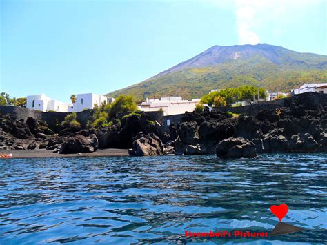 The coast of #Stromboli.