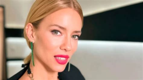 Nicole Neumann Cuando Adolescente Nicole Neumann Bikini De Cuello My