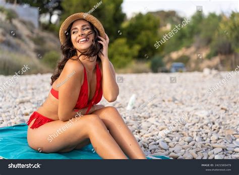 Sexy Woman Bikini Enjoying Summer Vacation Stock Photo 2421565479 Shutterstock