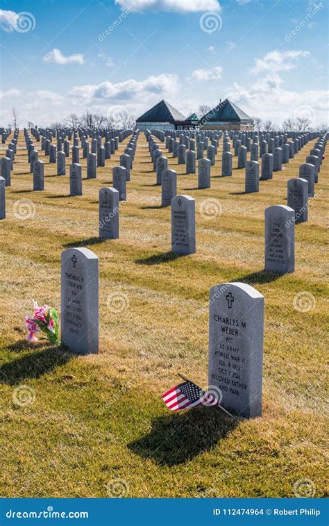 Veteran`s Graves at Abraham Lincoln National Cemetery Editorial Stock ...