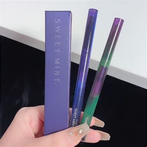 Bút nhũ mắt SWEET MINT vỏ xanh tím bắt sáng hot trend bling bling