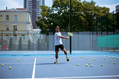 Tennis Player Training Professional Tennis Court — Stock Photo ...