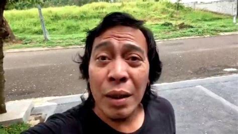 Profil Dan Biodata Komeng Komedian Yang Sukses Melenggang Ke Senayan